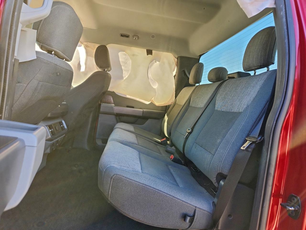 Ford F-150 Supercrew Image 6