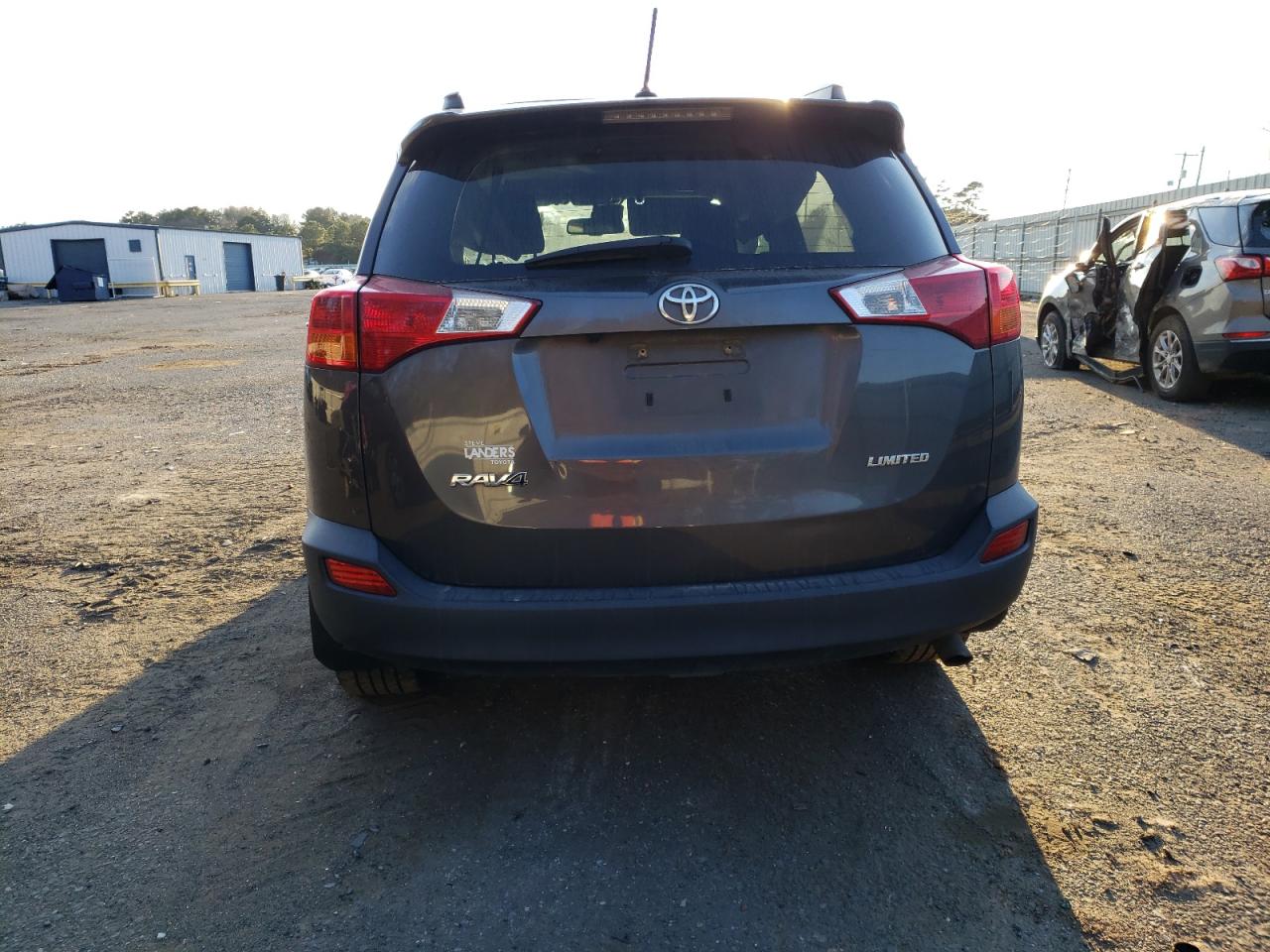 Toyota RAV4 Limited Image 8