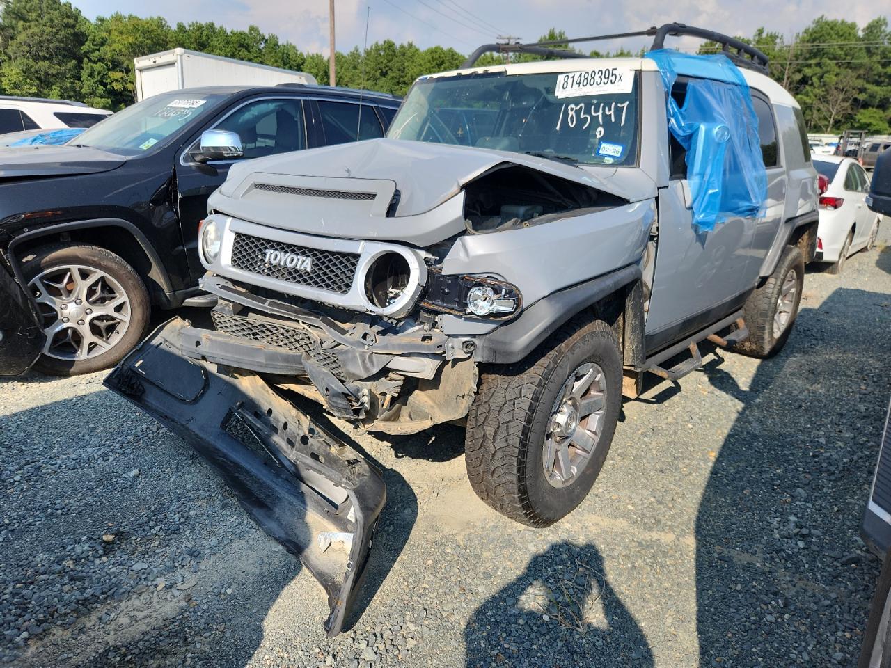 Toyota FJ Cruiser Image 1