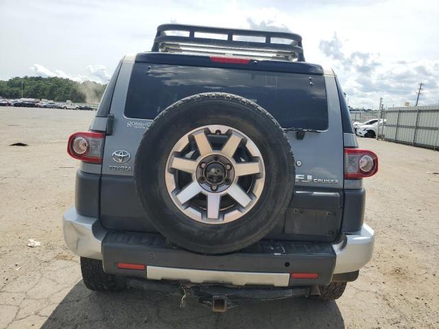 Toyota FJ Cruiser Image 10