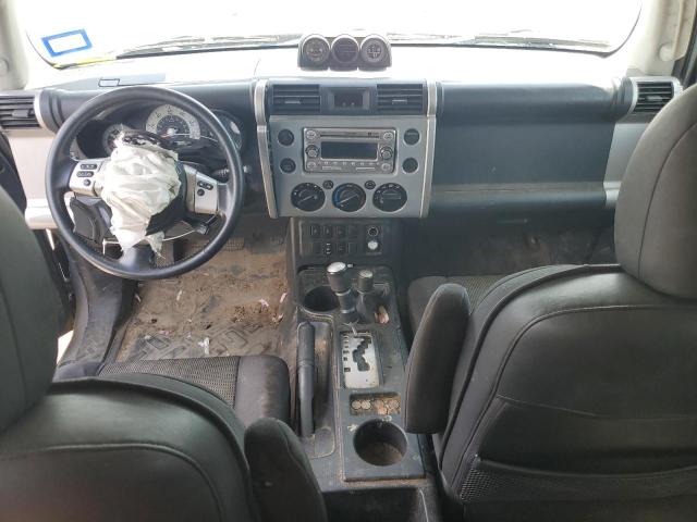 Toyota FJ Cruiser Image 2