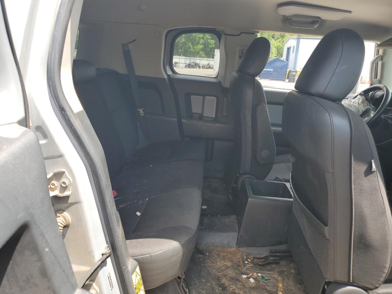 Toyota FJ Cruiser Image 11