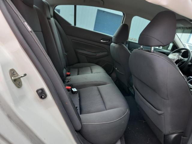 Nissan Altima S Image 13