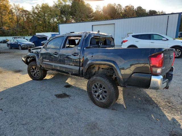Toyota Tacoma Double Cab Image 3