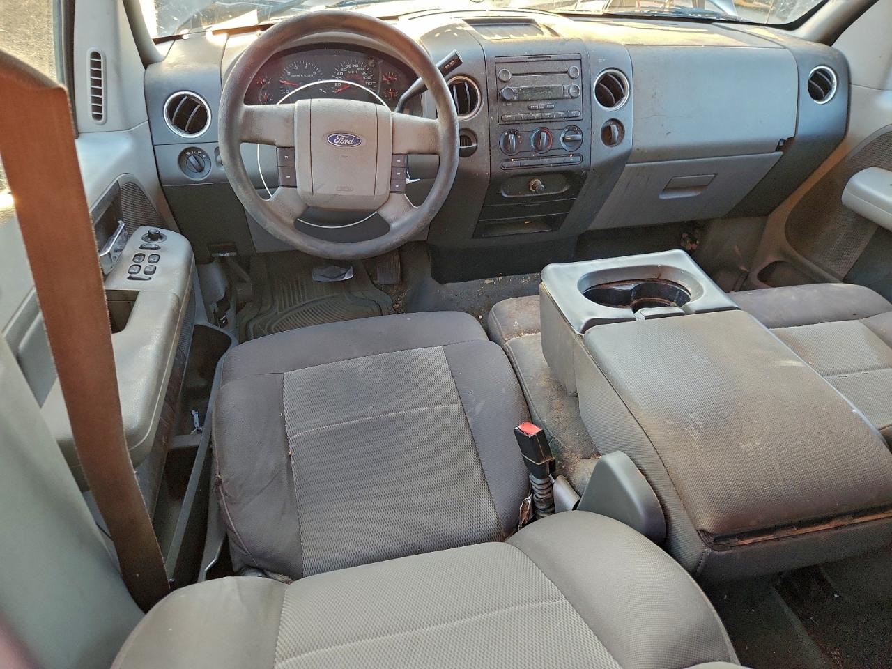 Ford F-150 Supercrew Image 3