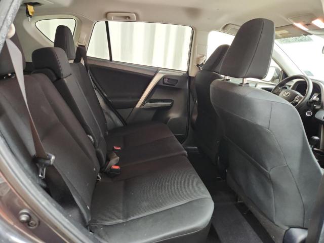 Toyota RAV4 Le Image 10
