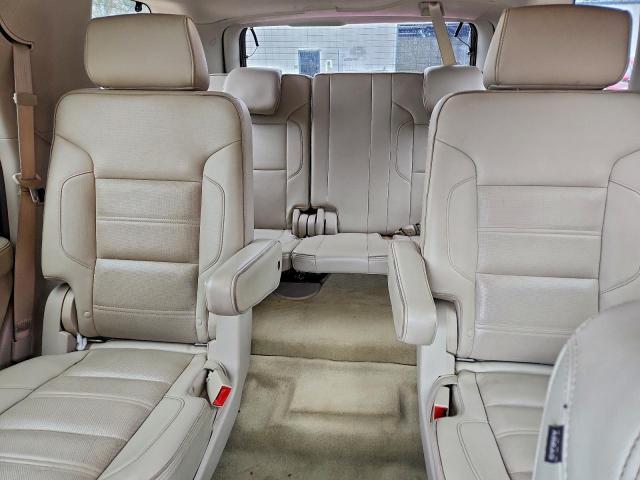 GMC Yukon Denali Image 7
