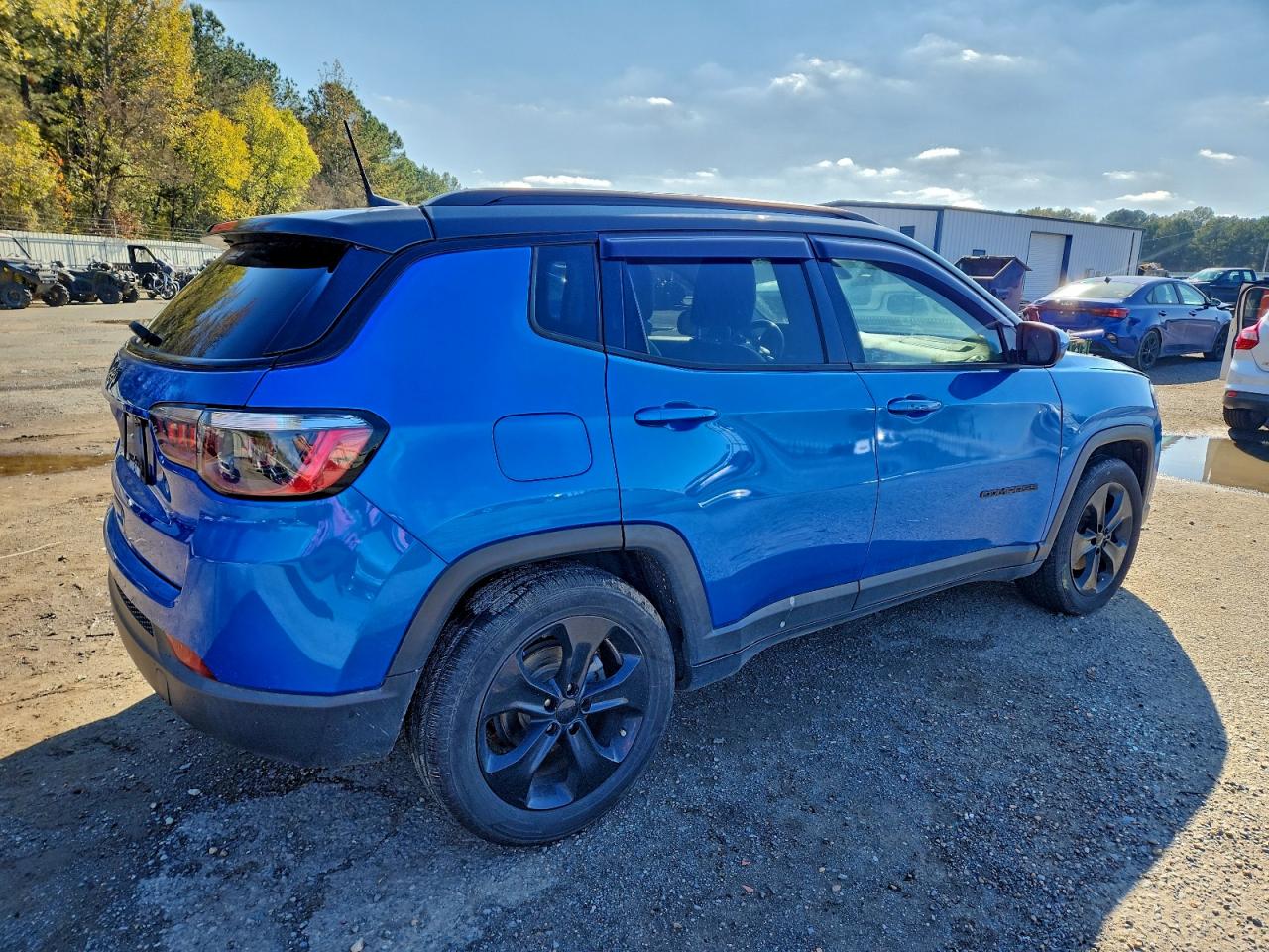 Jeep Compass Latitude Image 2