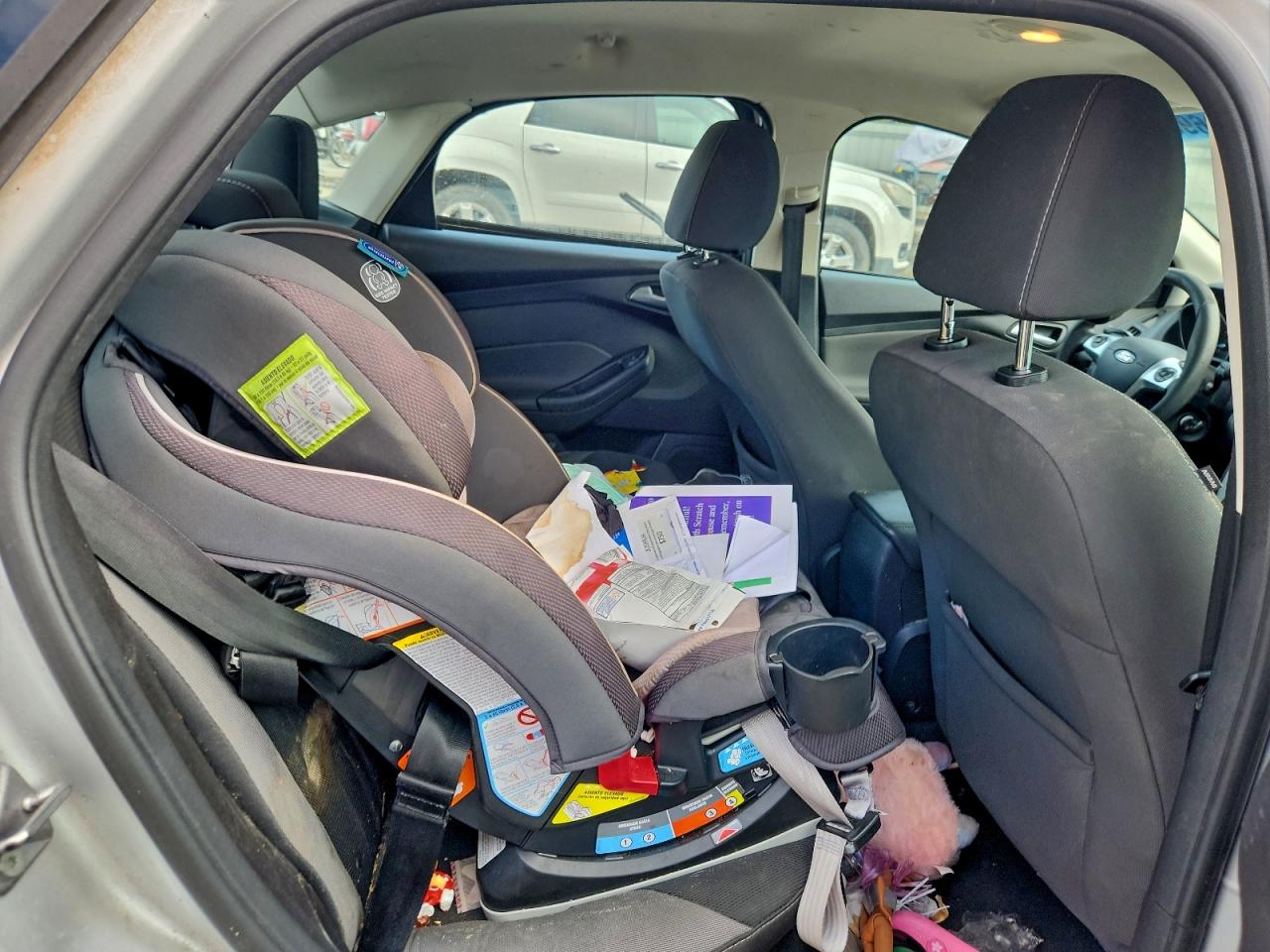 Ford Focus Se Image 6