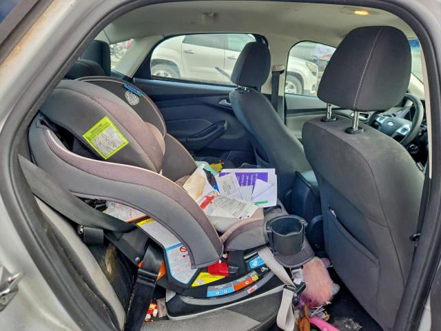 Ford Focus Se Image 6