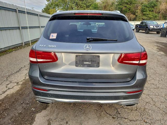 Mercedes-Benz GLC 300 Image 7