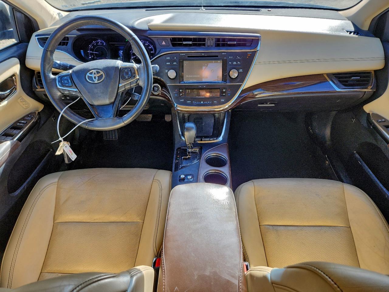 Toyota Avalon Xle Image 7