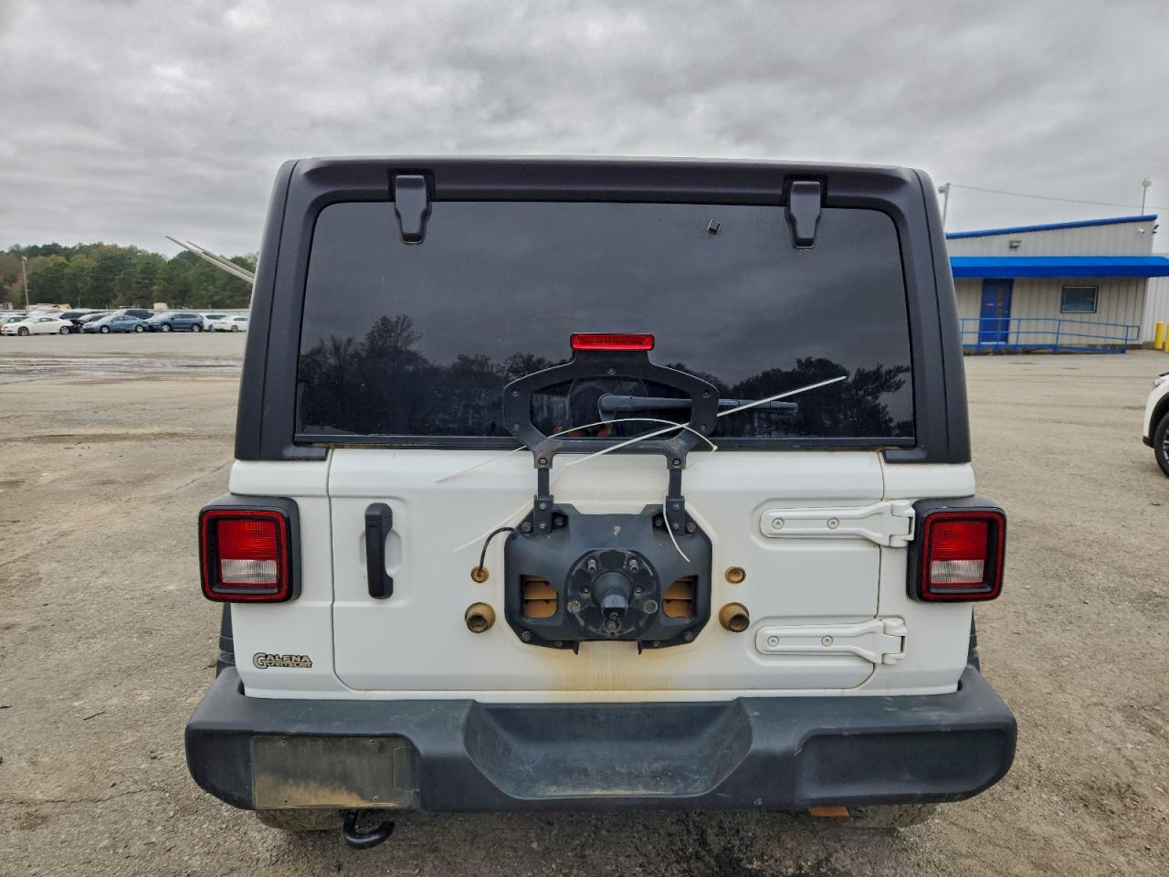 Jeep Wrangler Sport Image 4