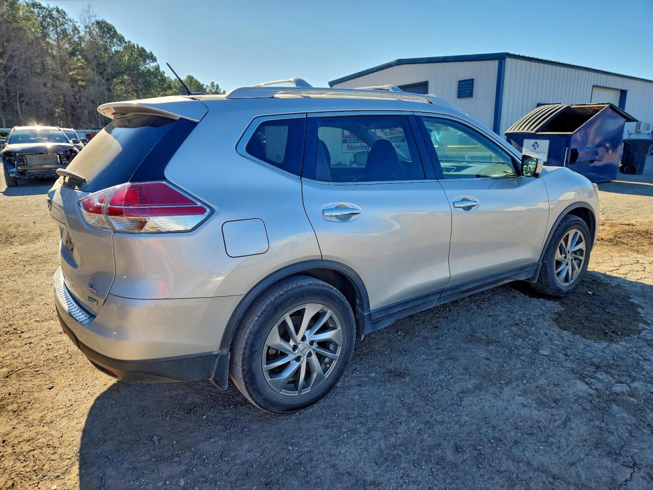 Nissan Rogue S Image 4