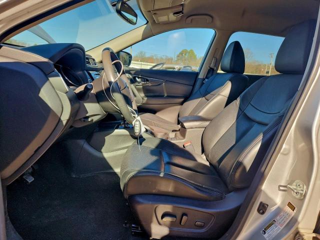 Nissan Rogue S Image 8