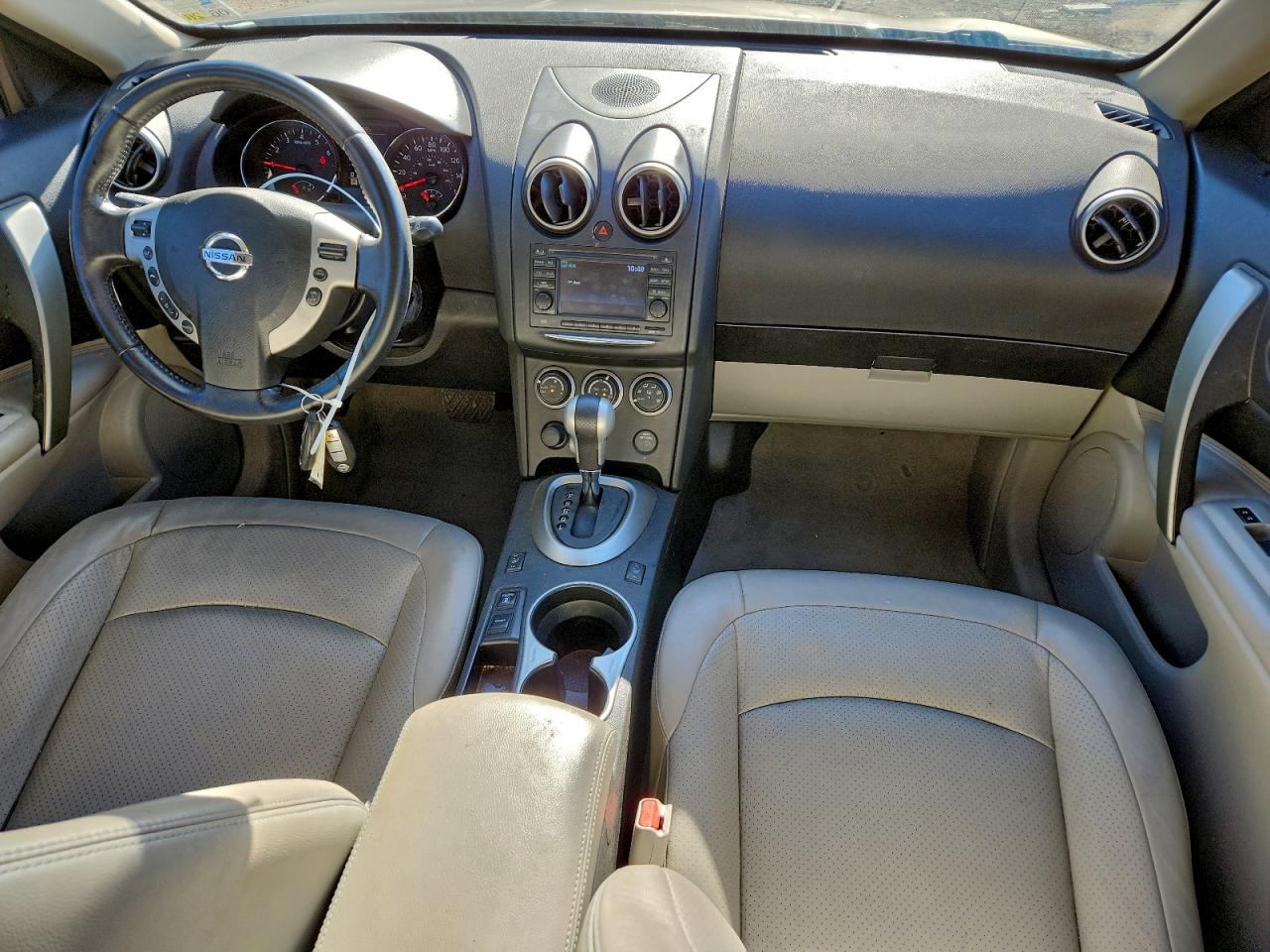 Nissan Rogue S Image 7