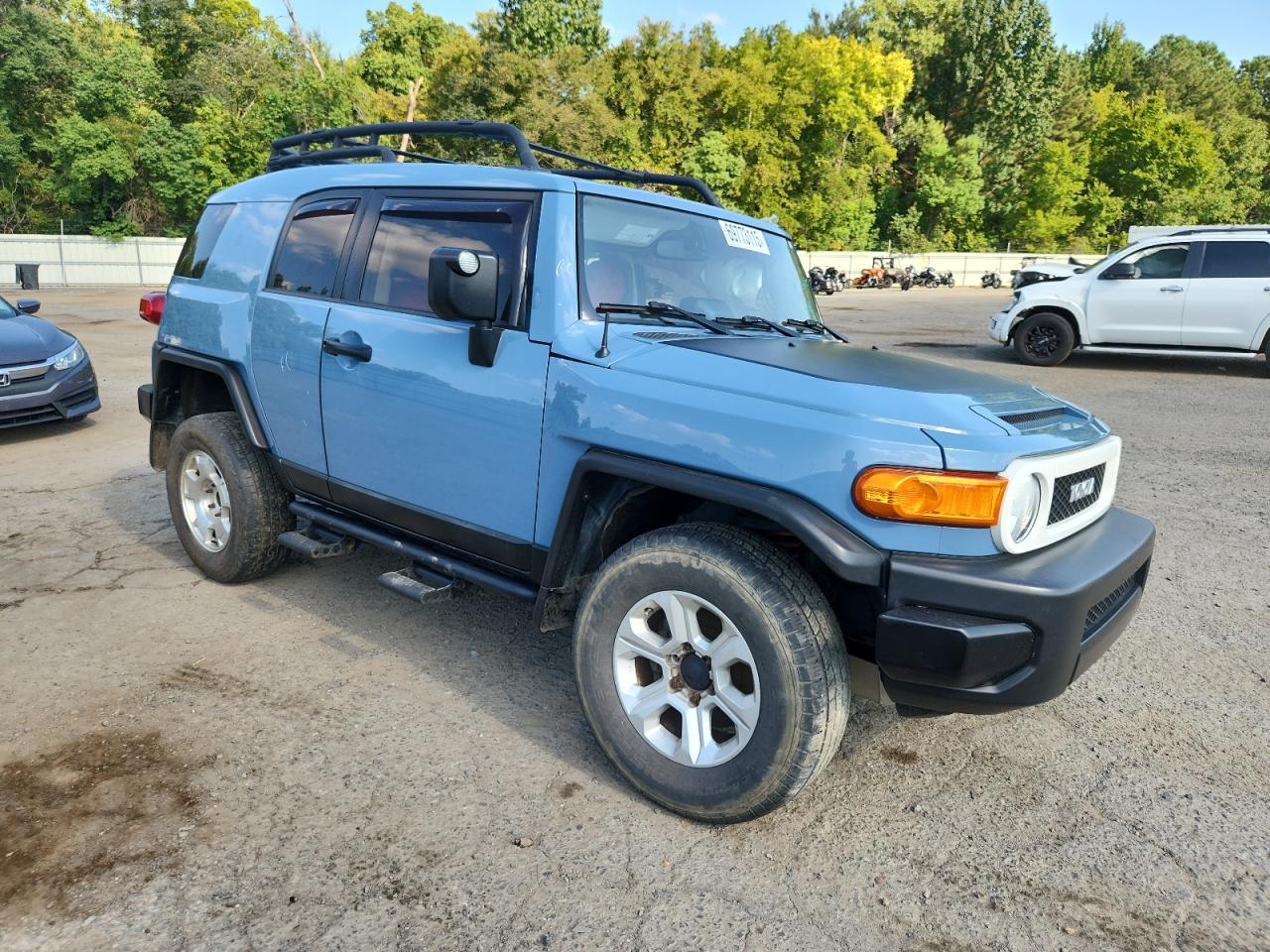 Toyota FJ Cruiser Image 3