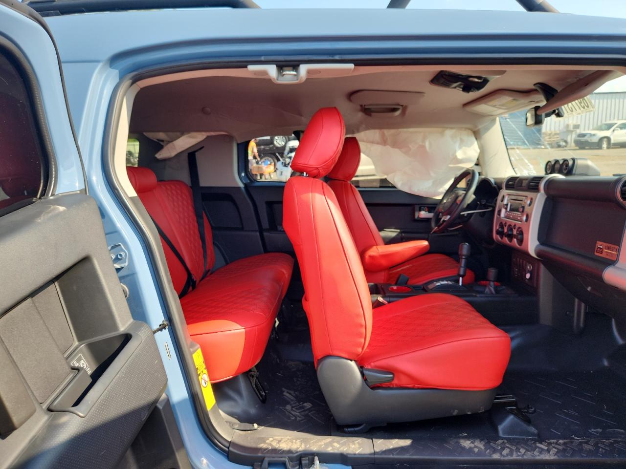 Toyota FJ Cruiser Image 9