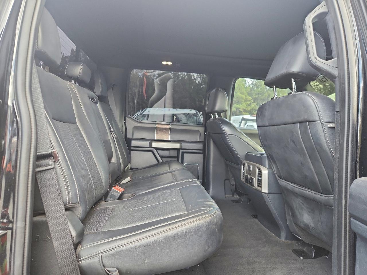 Ford F-350 Super Duty Image 10