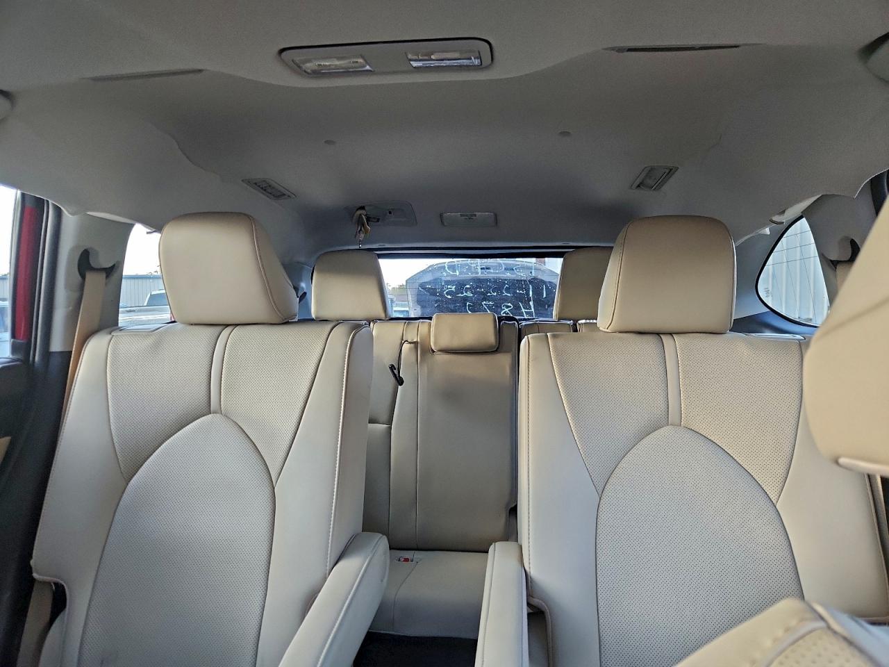 Toyota Highlander Hybrid Limited Image 9