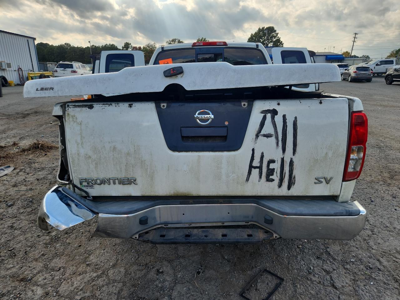 Nissan Frontier S Image 7