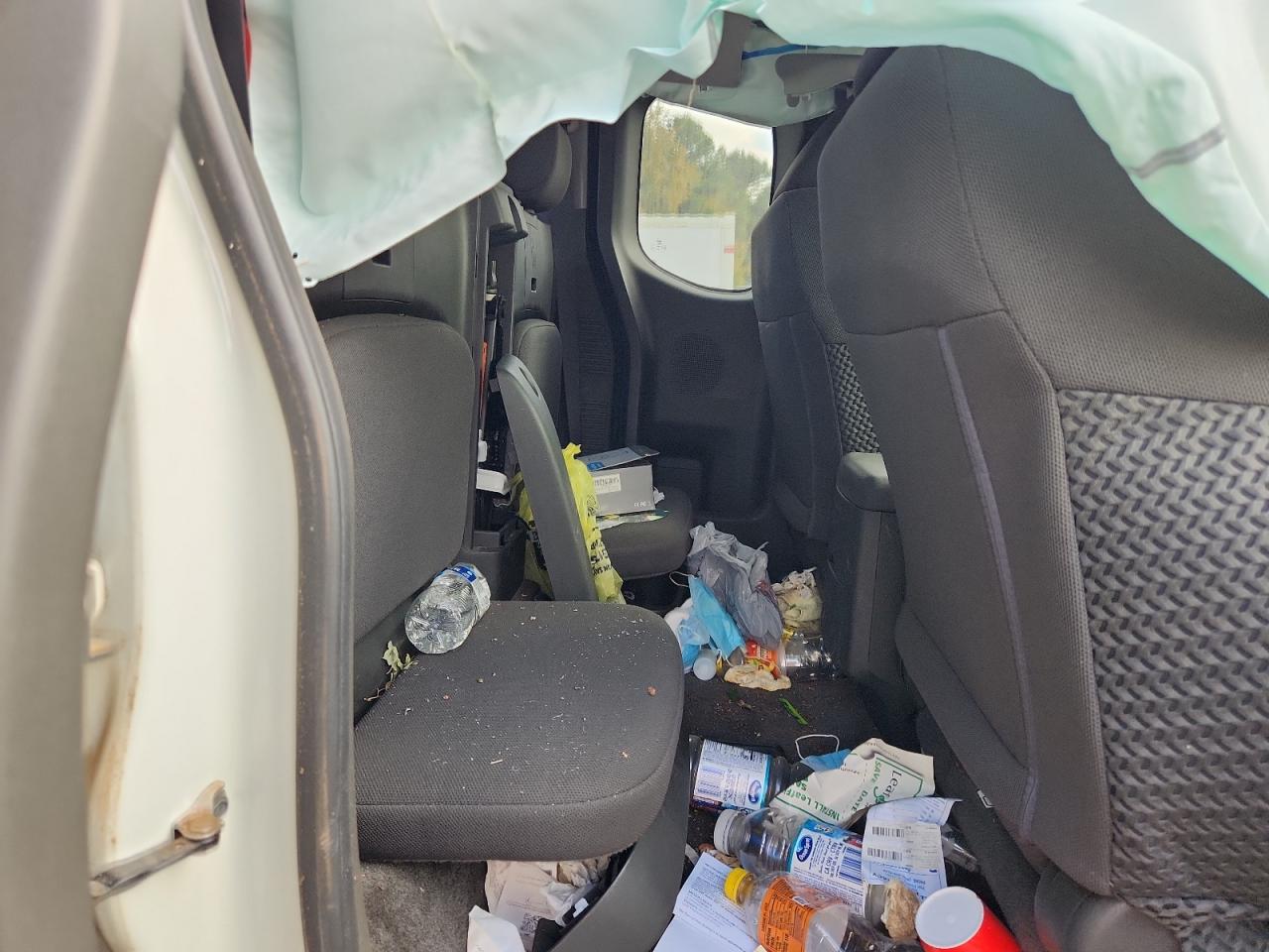 Nissan Frontier S Image 10