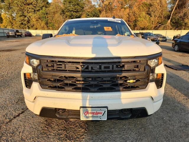 Chevrolet Silverado C1500 Custom Image 4