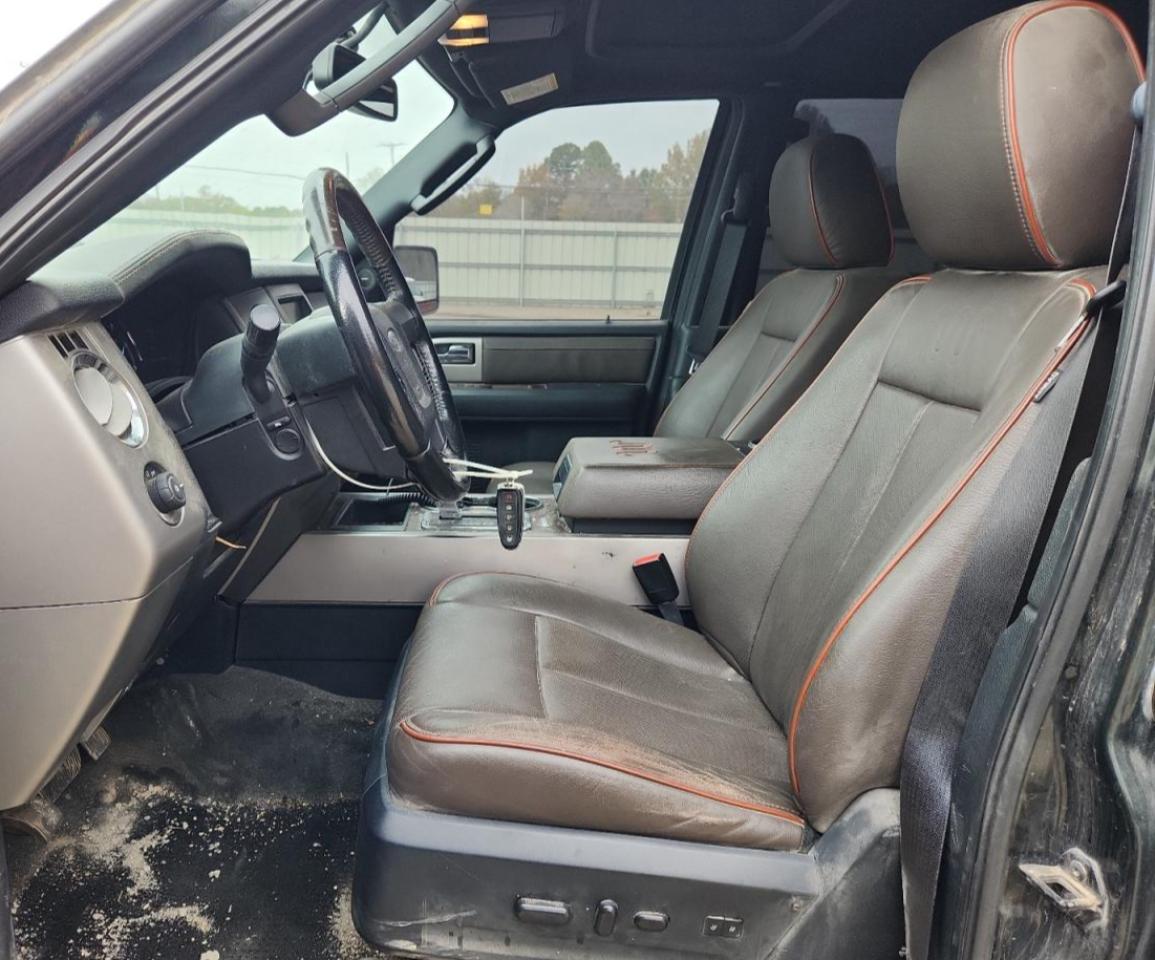 Ford Expedition Xlt Image 12