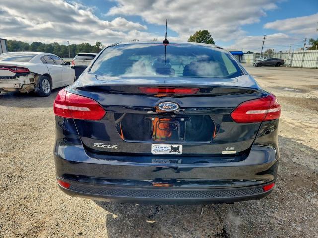 Ford Focus Se Image 12