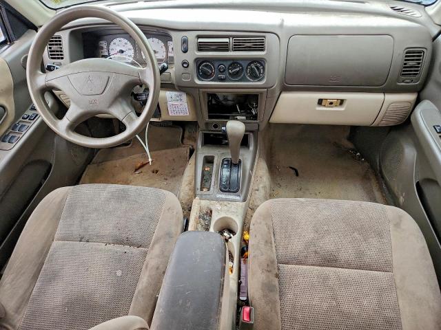 Mitsubishi Montero Sport Es Image 6