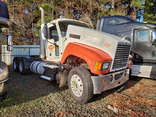  Salvage Mack 600 Chu600