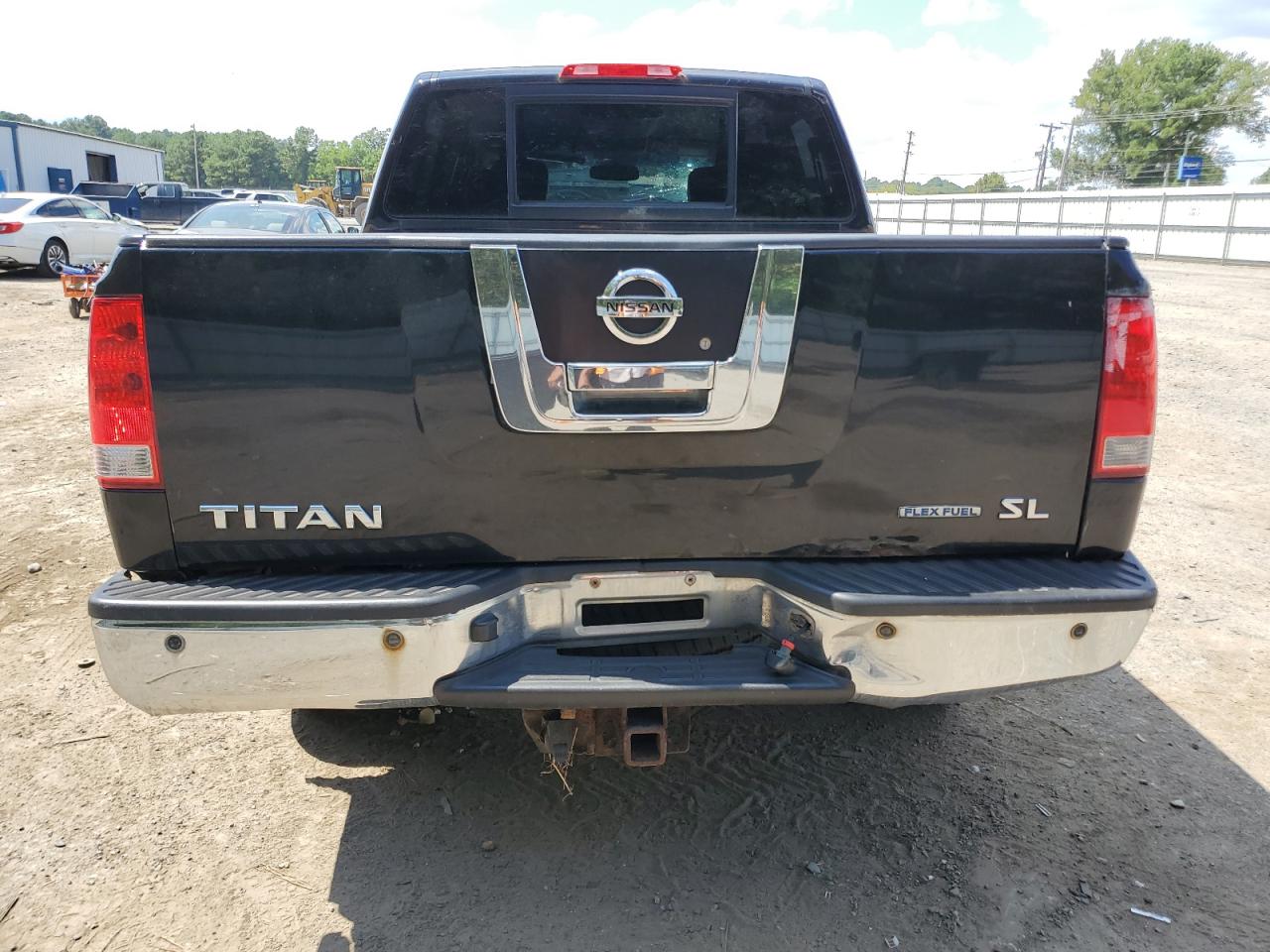 Nissan Titan S Image 8