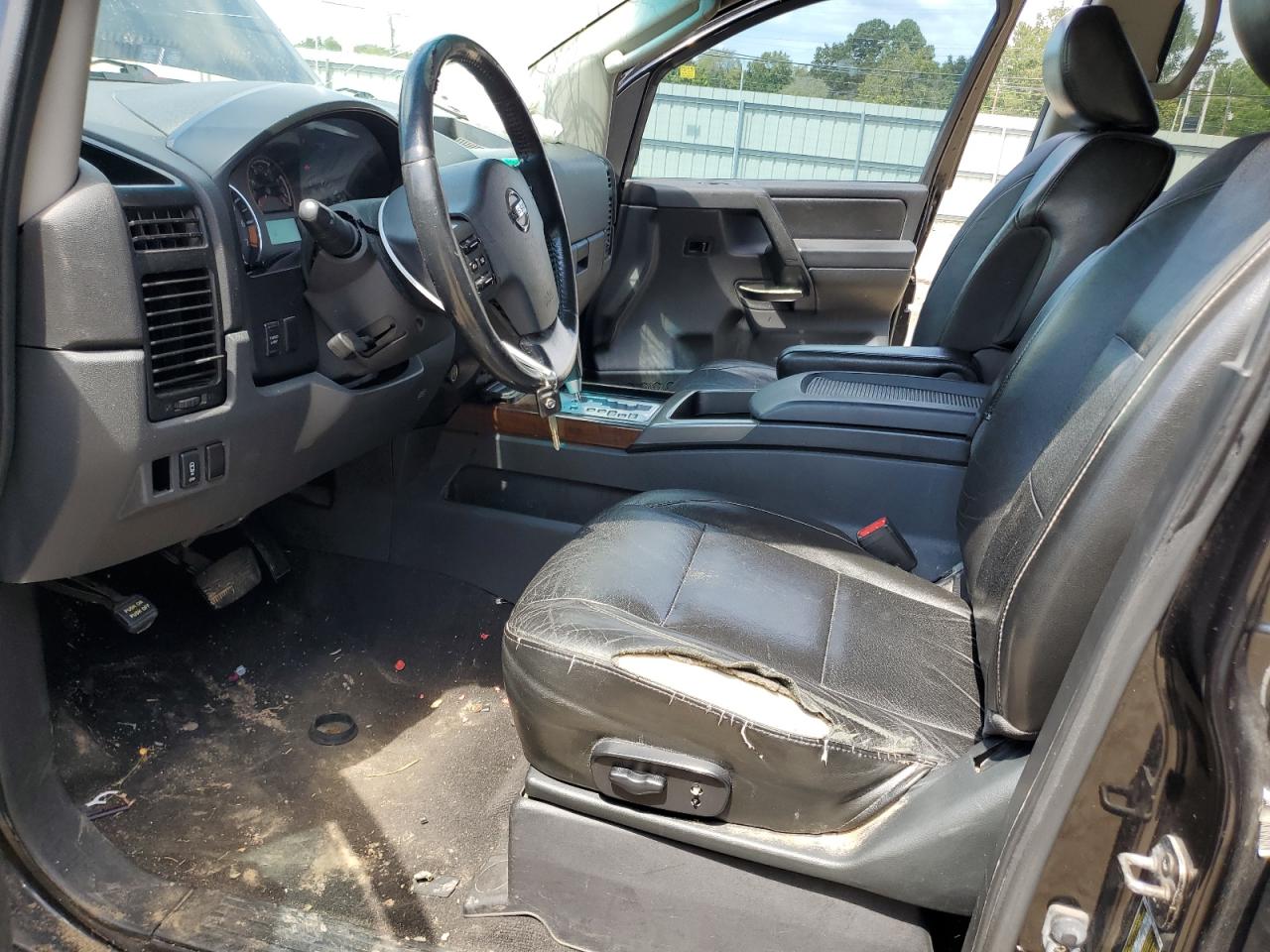 Nissan Titan S Image 12