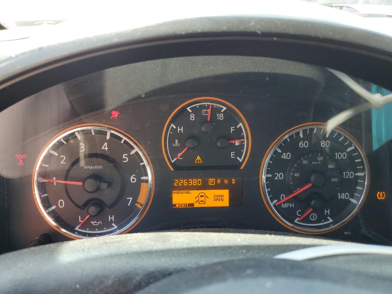 Nissan Titan S Image 5