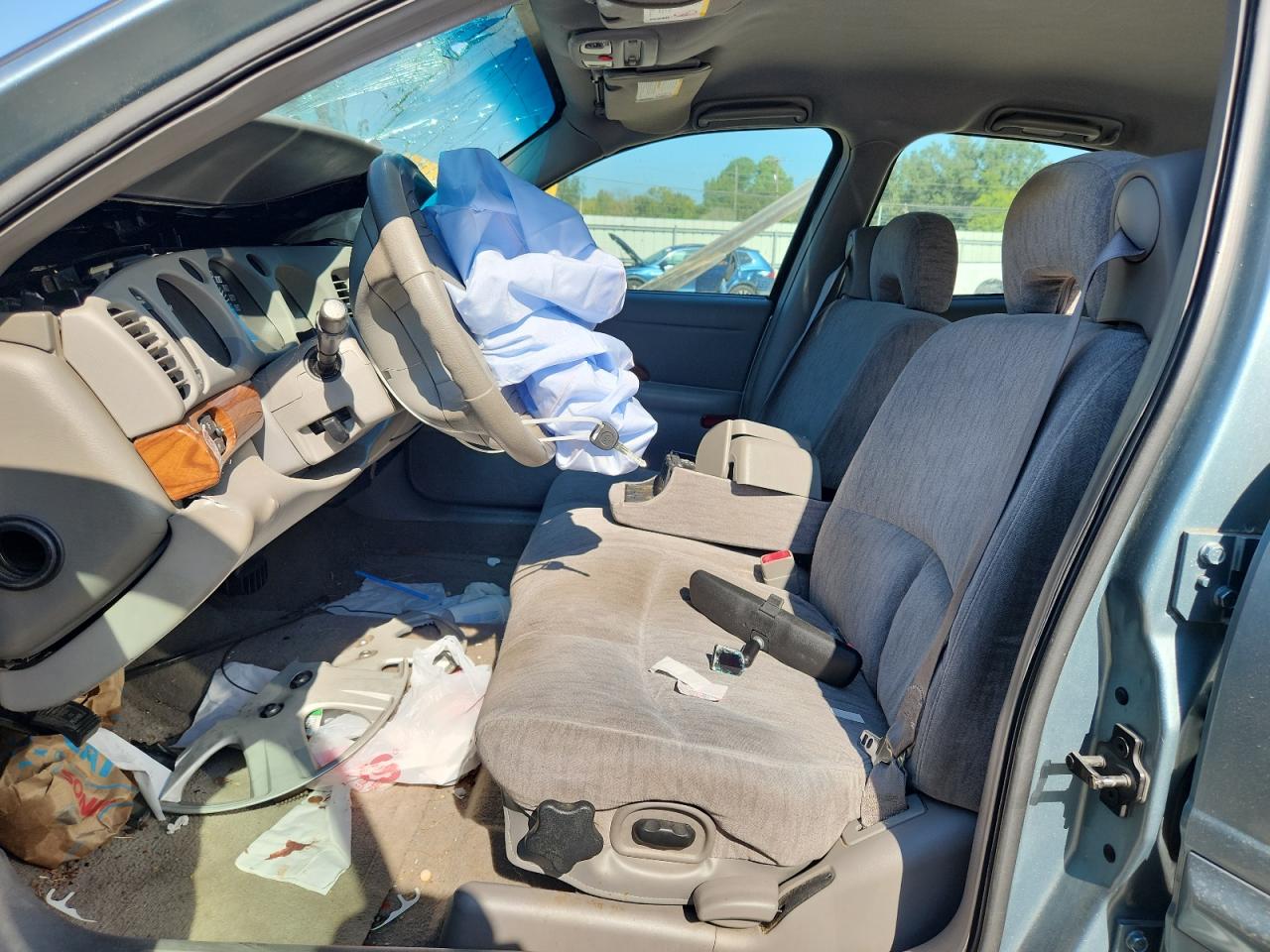 Buick LeSabre Custom Image 3