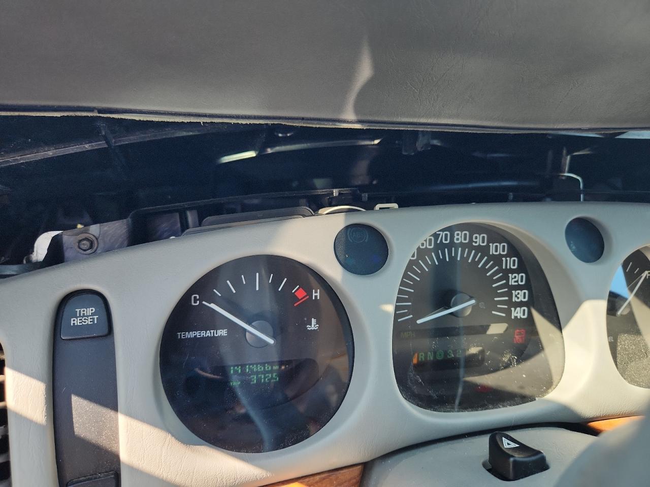 Buick LeSabre Custom Image 4