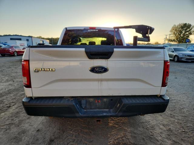Ford F-150 Supercrew Image 10