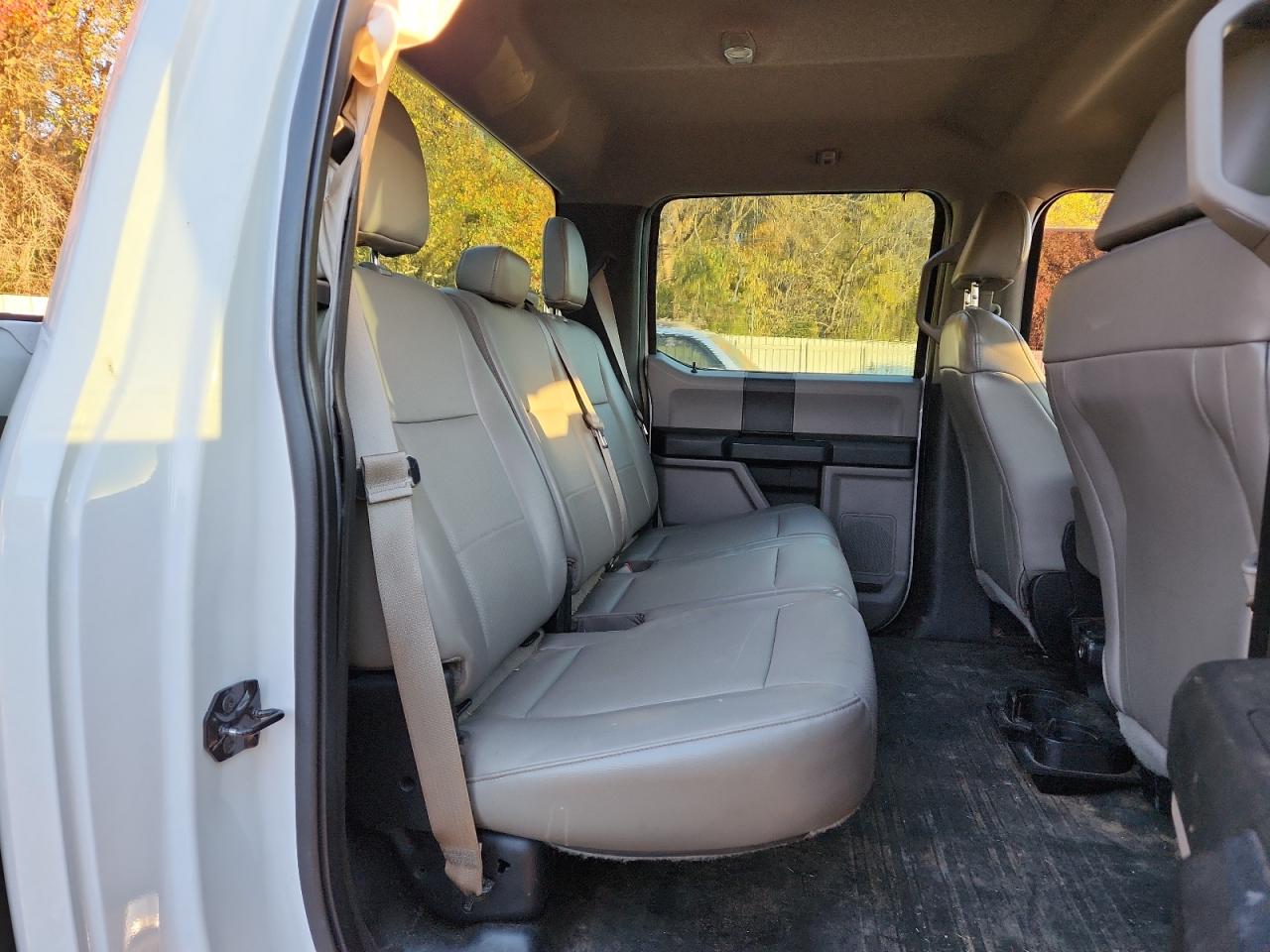 Ford F-150 Supercrew Image 9