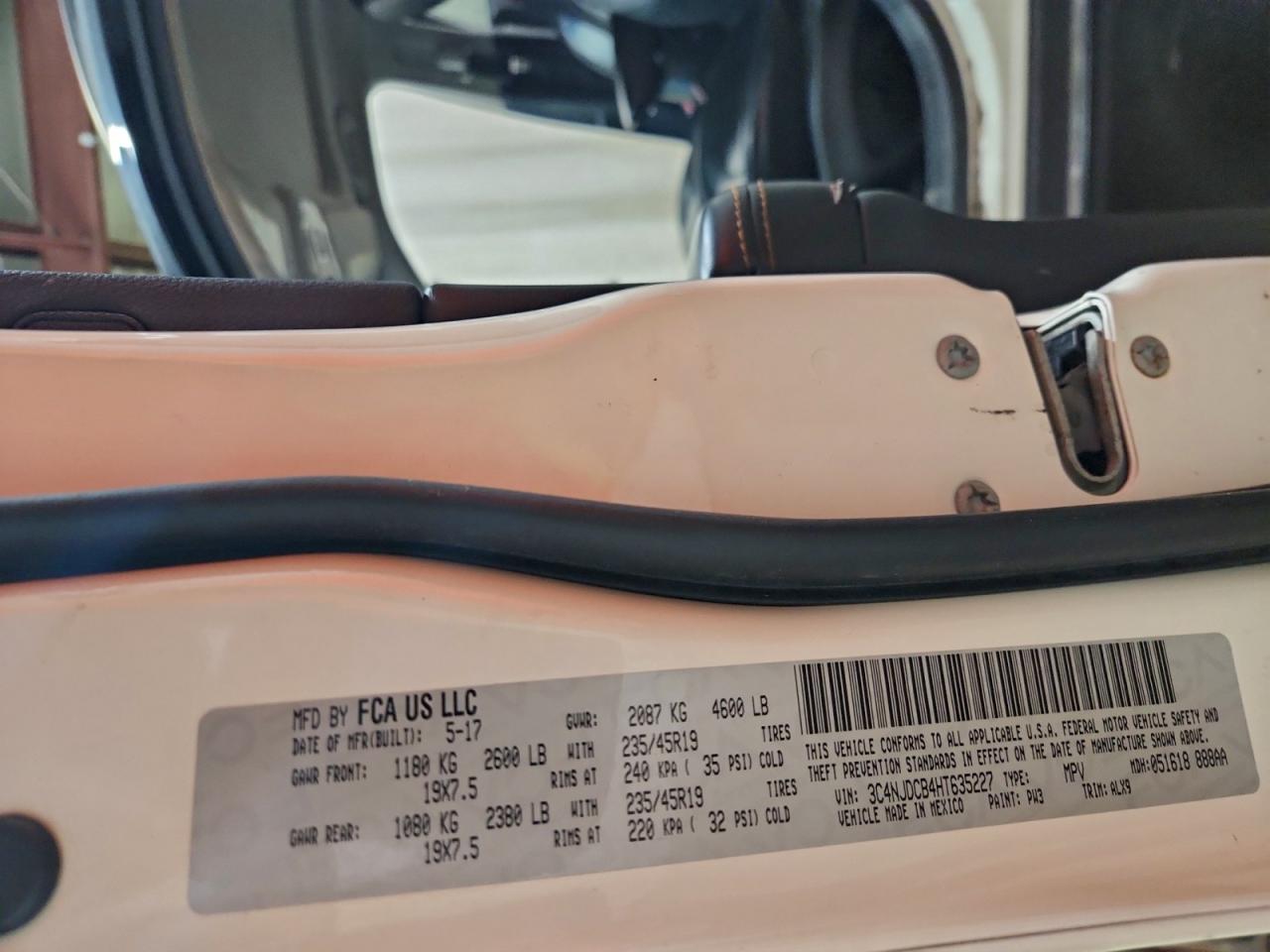 Jeep Compass Limited Image 8