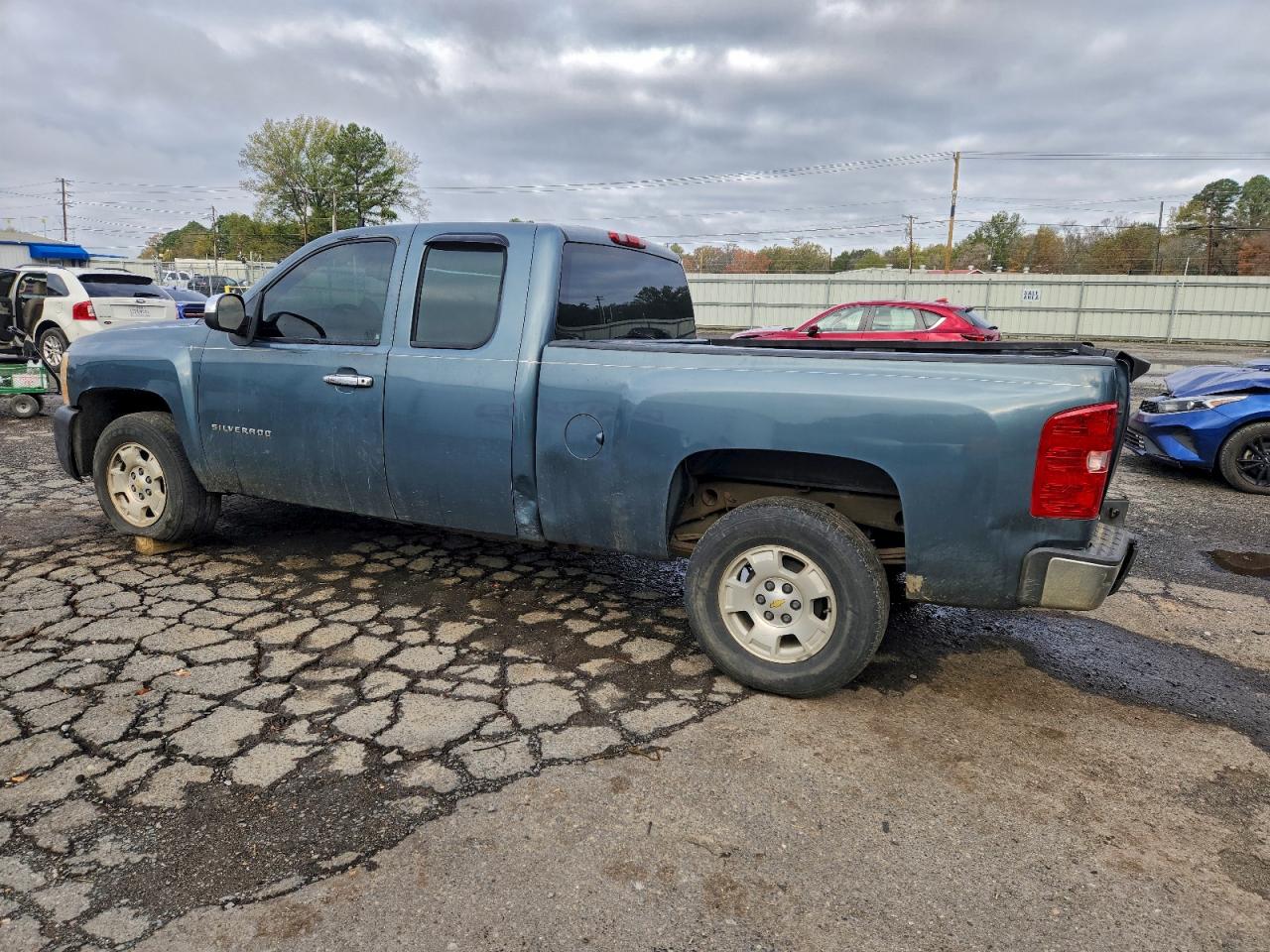 Chevrolet Silverado C1500 Image 4