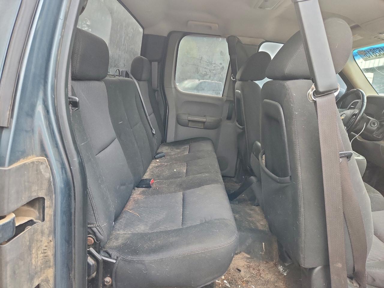 Chevrolet Silverado C1500 Image 8