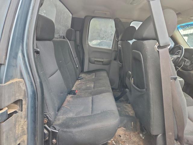 Chevrolet Silverado C1500 Image 8