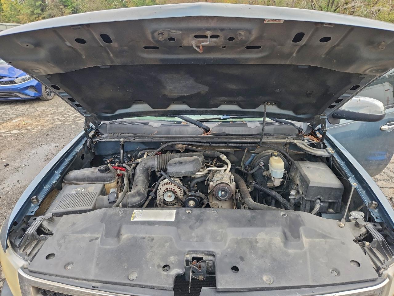 Chevrolet Silverado C1500 Image 12