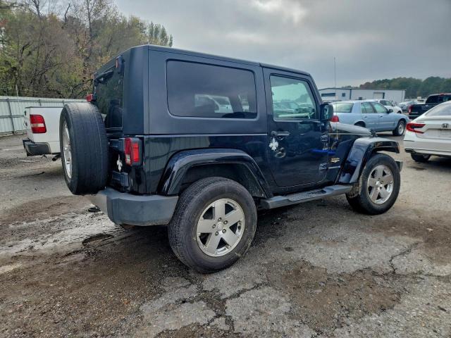 Jeep Wrangler Sahara Image 3