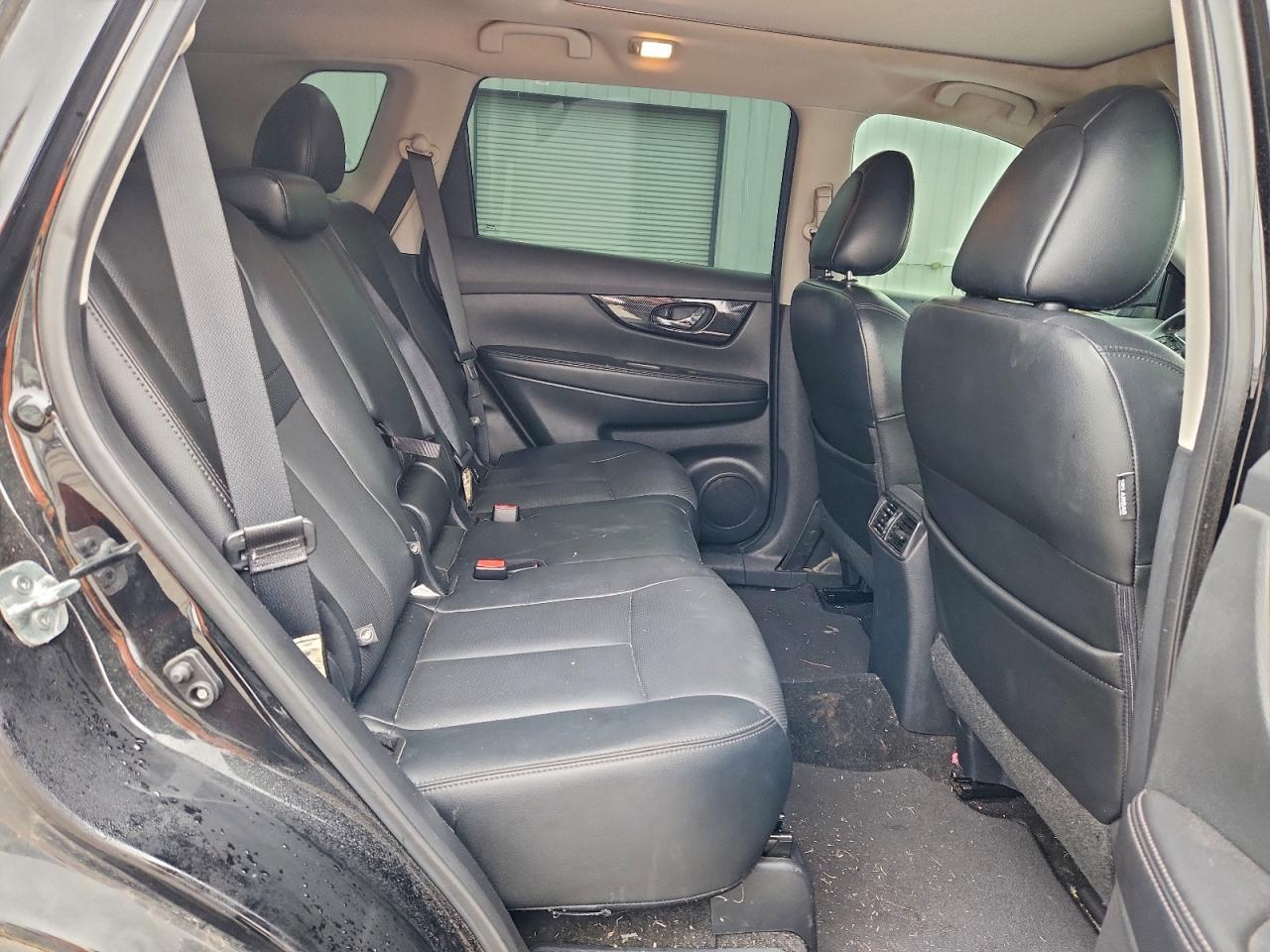 Nissan Rogue S Image 11