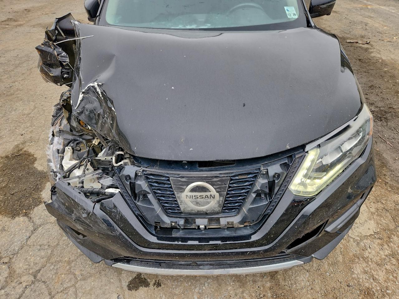 Nissan Rogue S Image 5