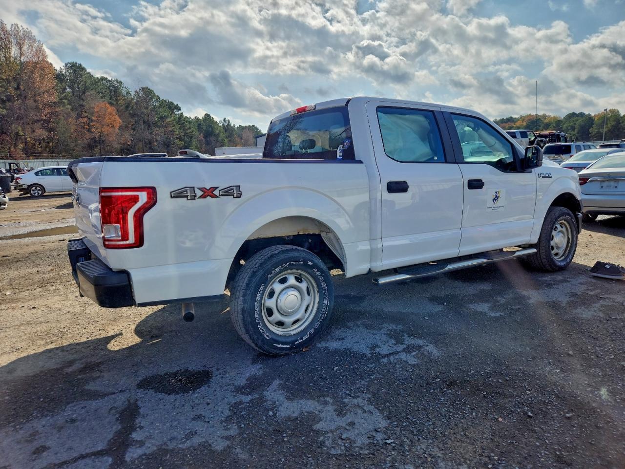 Ford F-150 Supercrew Image 8