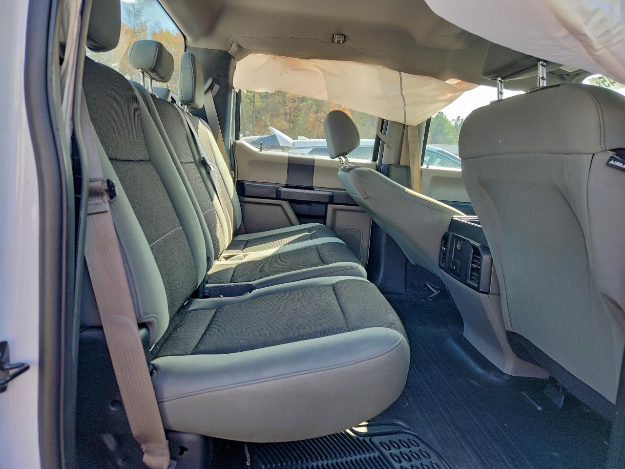 Ford F-150 Supercrew Image 4