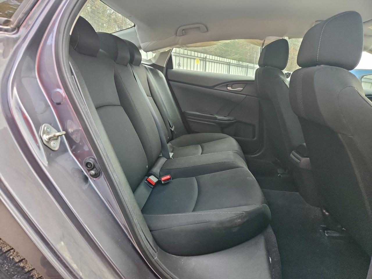 Honda Civic Lx Image 6