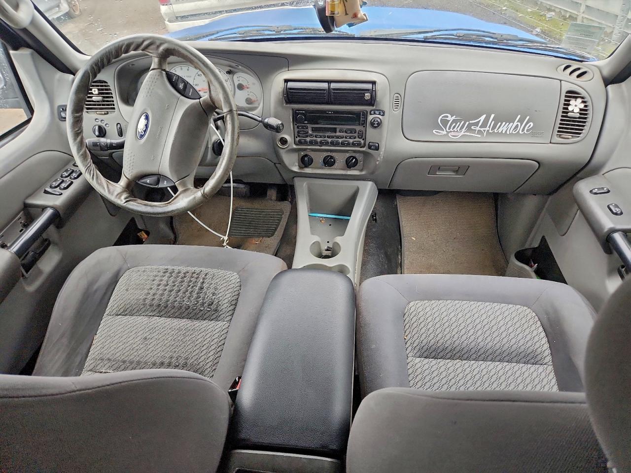 Ford Explorer Image 2